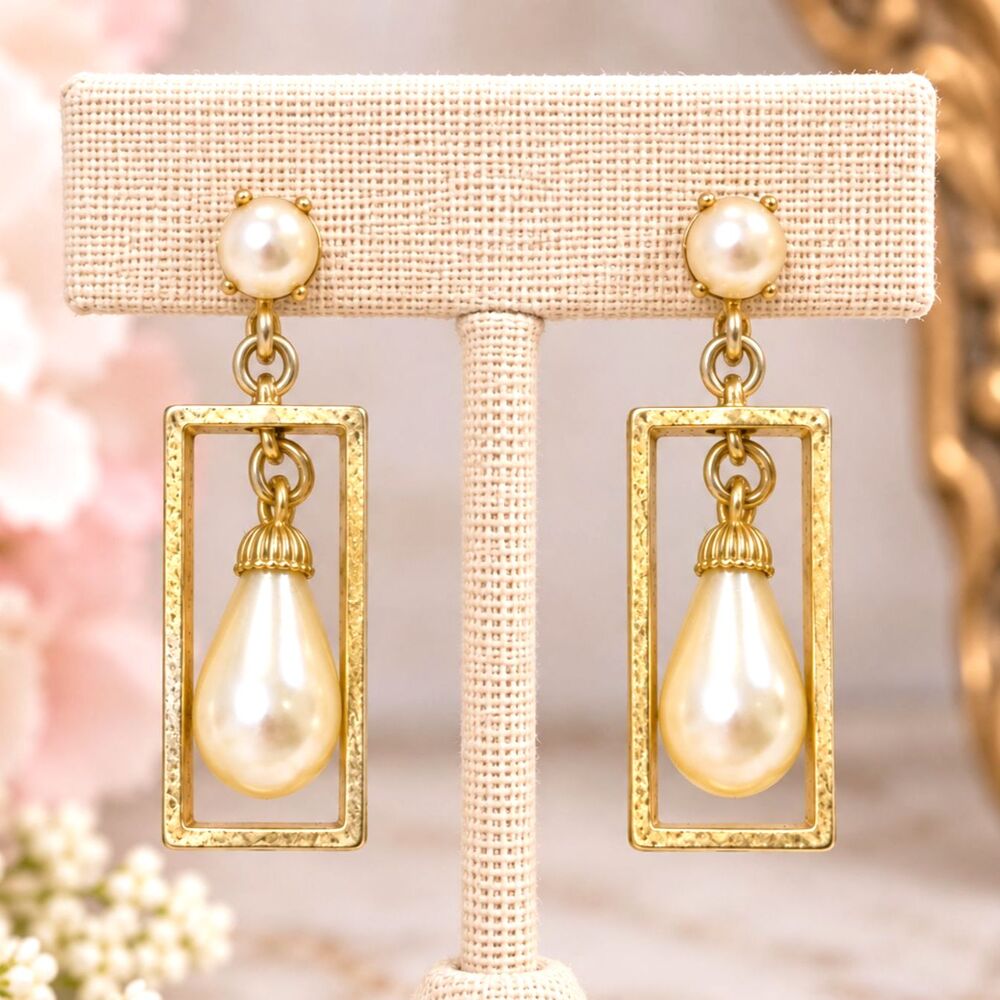 Vintage Gold Tone Faux Pearl Drop Earrings